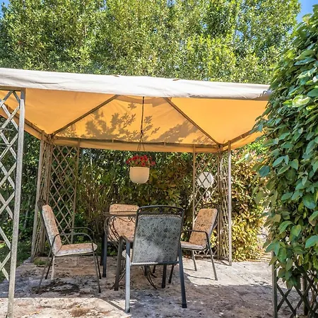 Vakantiehuis Trullo Leone *