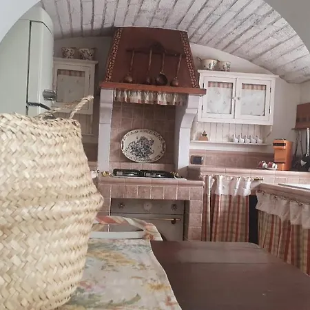 Trullo Leone *